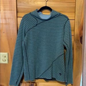 Women’s Mountain Hardwear Wool blend sweater Lg